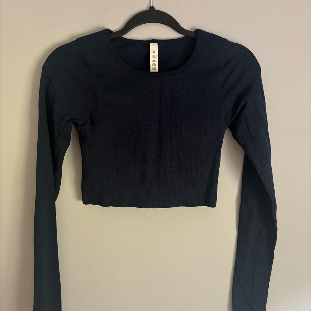 Women's Navy Lululemon Eb to Street Cropped Long Sleeve
